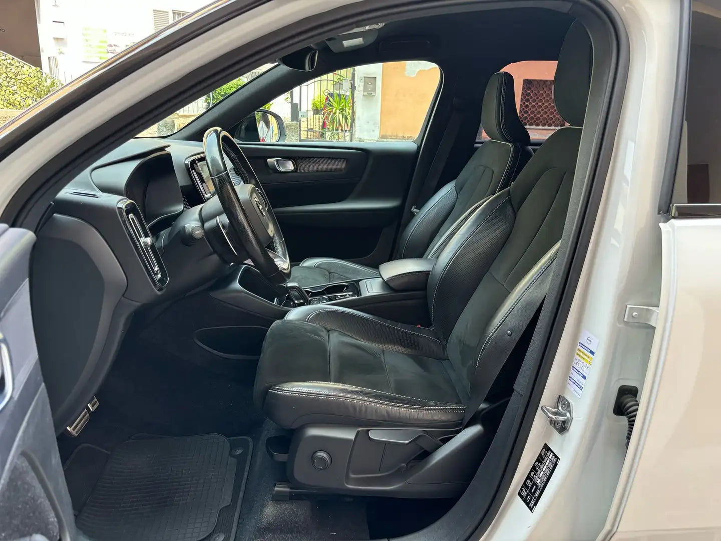 Volvo XC40 2.0 d3 R-design my21
