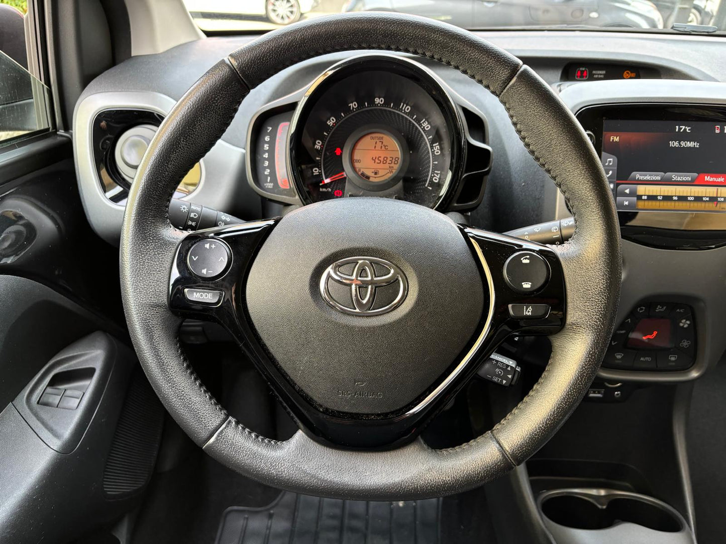 Toyota Aygo GRANDINATA 5p 1.0 x-clusiv 72cv
