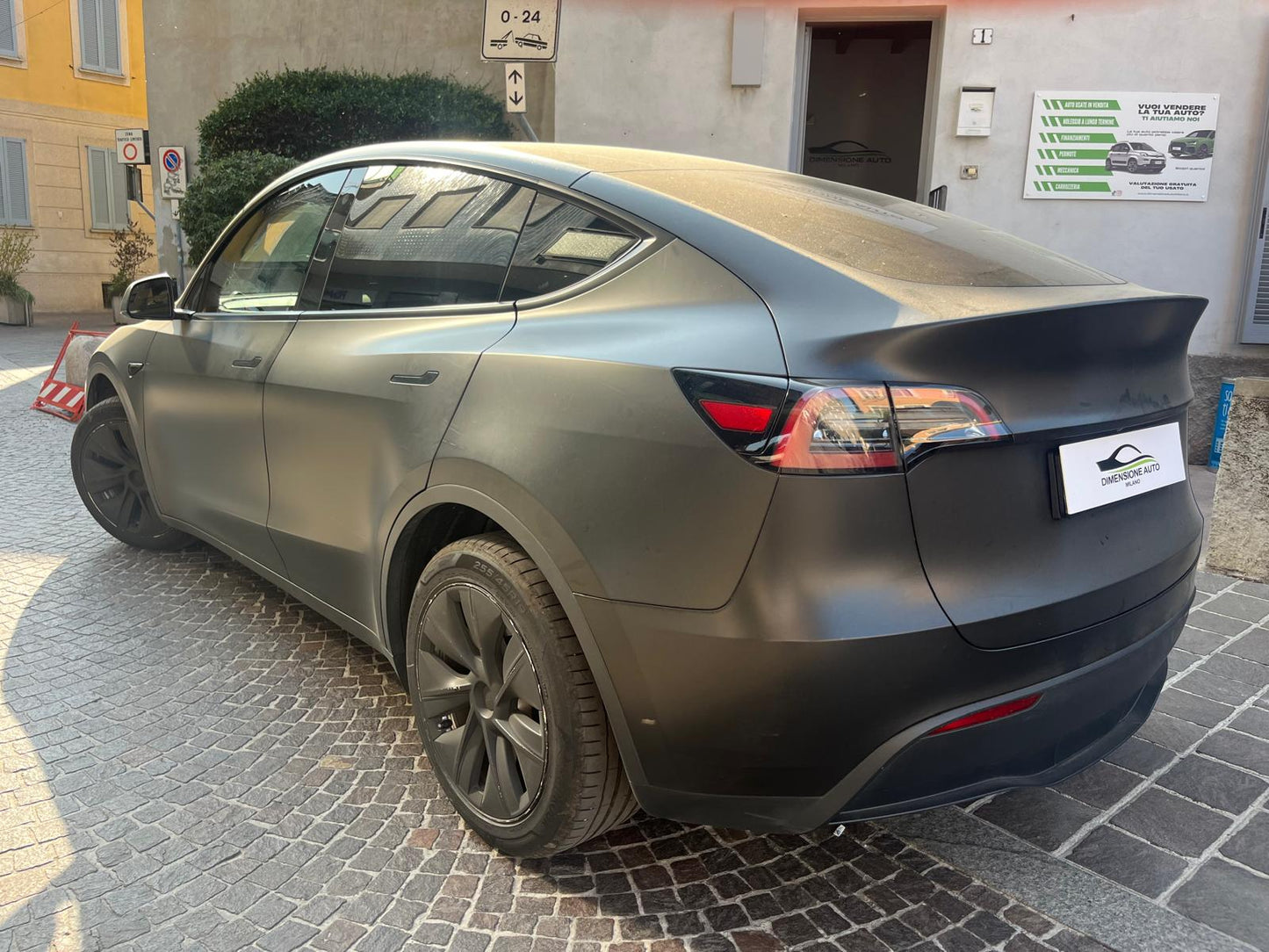Tesla Model Y Long Range Dual Motor awd