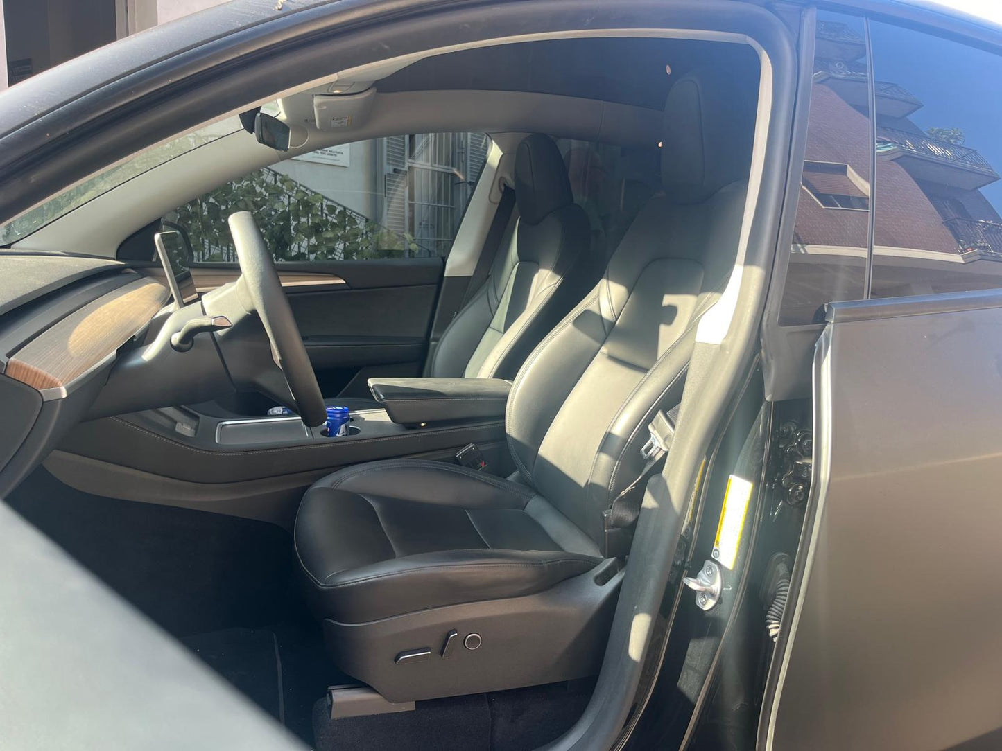 Tesla Model Y Long Range Dual Motor awd